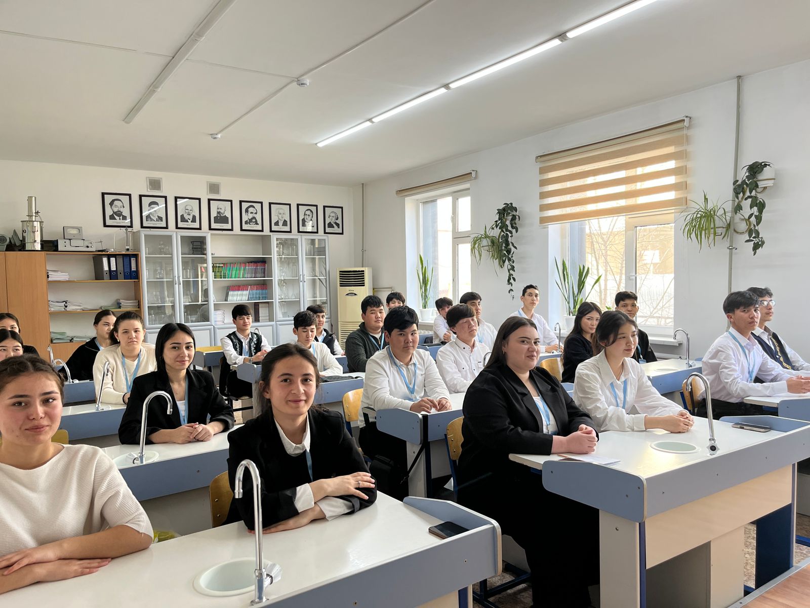 Описание изображения