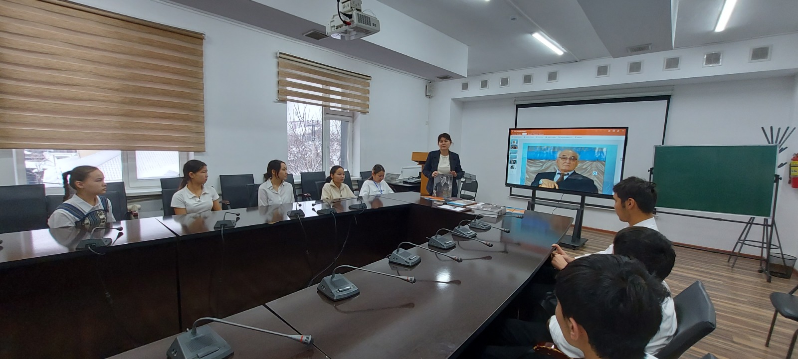 Описание изображения