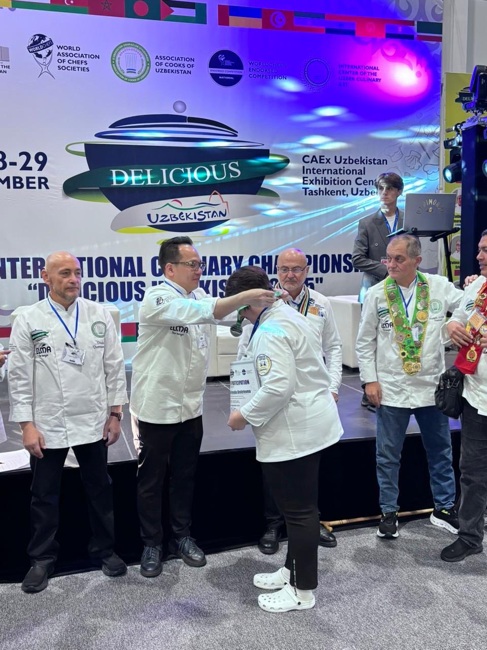 Описание изображения